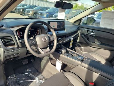 2026 Nissan Rogue — photo 7 view