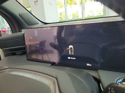 2026 Nissan Leaf - Photo 14