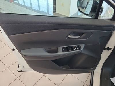 2026 Nissan Leaf - Photo 5