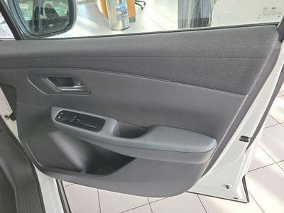 2026 Nissan Leaf - Photo 31