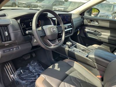 2026 Nissan Pathfinder — photo 7 view