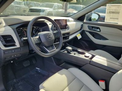 2026 Nissan Rogue — photo 7 view