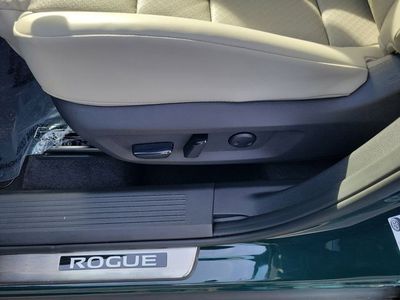 2026 Nissan Rogue — photo 9 view
