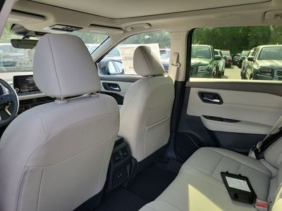 2026 Nissan Rogue — photo 24 view