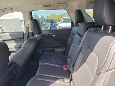 2026 Nissan Pathfinder - Photo 25