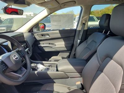 2026 Nissan Pathfinder - Photo 8