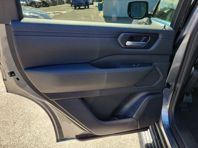 2026 Nissan Armada - Photo 25