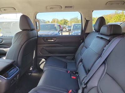 2026 Nissan Armada - Photo 24