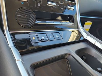 2026 Nissan Armada - Photo 18