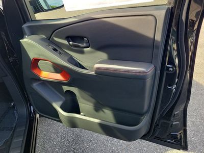 2026 Nissan Frontier - Photo 32