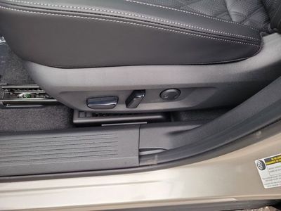 2026 Nissan Rogue — photo 9 view