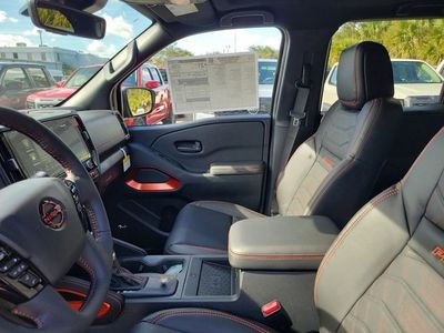 2026 Nissan Frontier - Photo 8