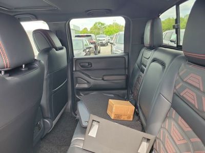2026 Nissan Frontier - Photo 25