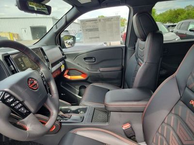 2026 Nissan Frontier - Photo 8