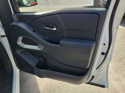 2026 Nissan Frontier - Photo 32