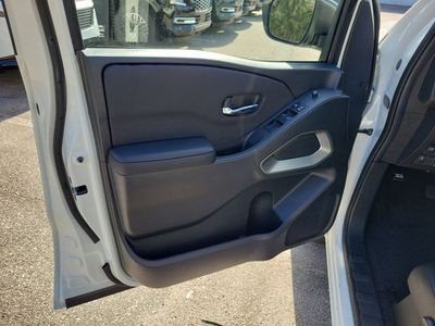 2026 Nissan Frontier - Photo 5