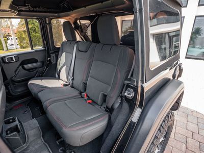 2022 Jeep Wrangler - Photo 35