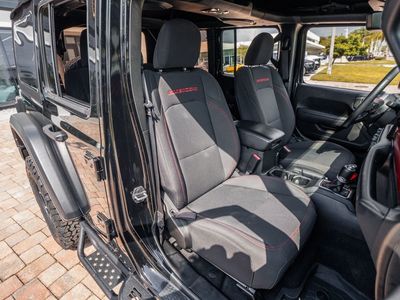 2022 Jeep Wrangler - Photo 32