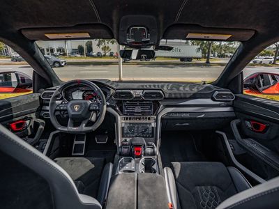 2024 Lamborghini Urus - Photo 27