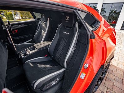 2024 Lamborghini Urus - Photo 40