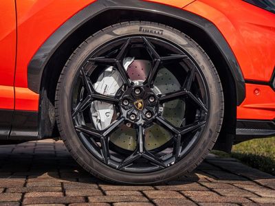 2024 Lamborghini Urus - Photo 14