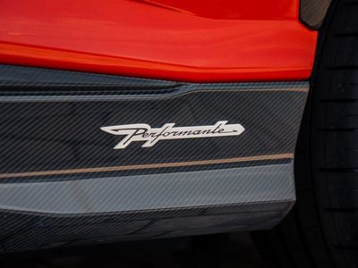 2024 Lamborghini Urus - Photo 17
