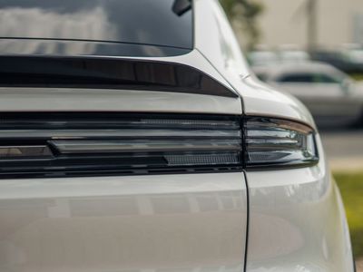 2024 Porsche Cayenne Coupe - Photo 12