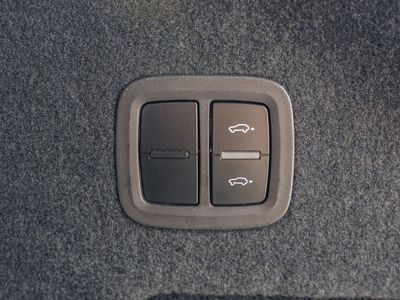 2024 Porsche Cayenne Coupe - Photo 48
