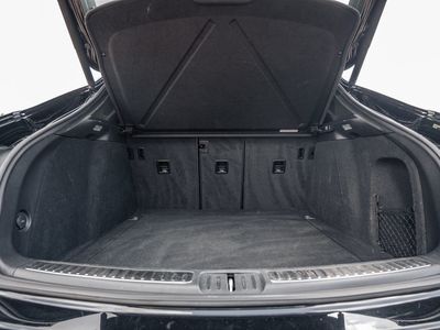 2022 Porsche Macan - Photo 43
