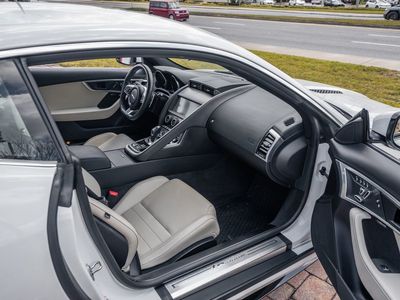 2020 Jaguar F-TYPE - Photo 34