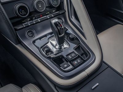 2020 Jaguar F-TYPE - Photo 29