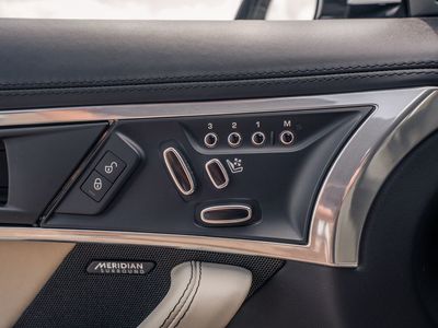 2020 Jaguar F-TYPE - Photo 18