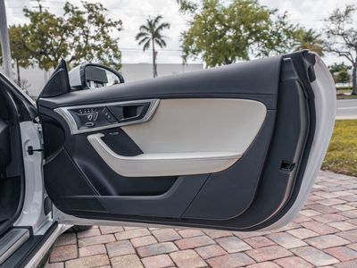 2020 Jaguar F-TYPE - Photo 31