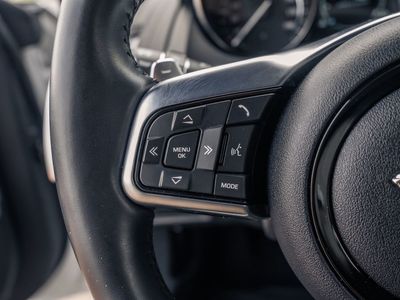 2020 Jaguar F-TYPE - Photo 23