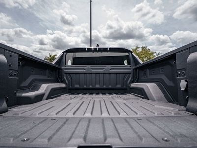 2025 GMC Hummer EV Pickup - Photo 46