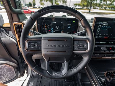 2025 GMC Hummer EV Pickup - Photo 23
