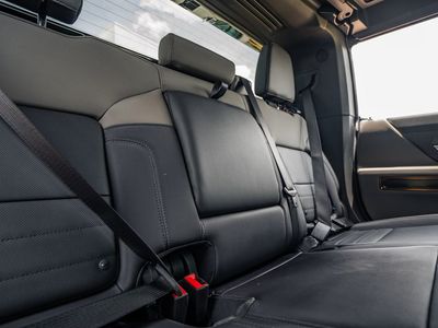 2025 GMC Hummer EV Pickup - Photo 42