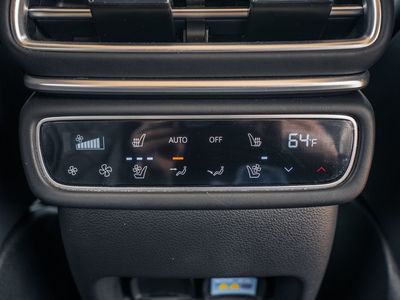 2025 Genesis GV80 - Photo 44
