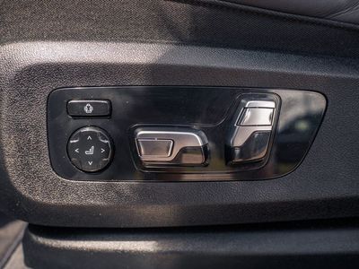 2024 BMW XM - Photo 21