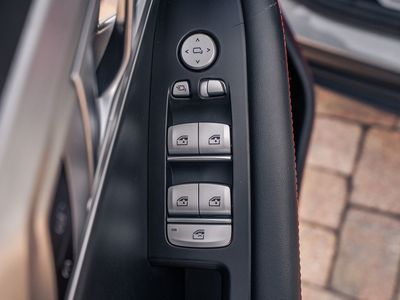 2024 BMW XM - Photo 19