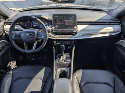 2024 Jeep Compass - Photo 14