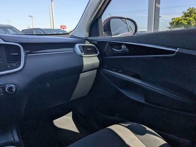 2017 Kia Sorento - Photo 13