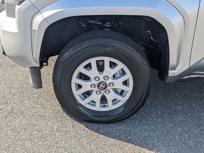 2024 Toyota Tacoma - Photo 11