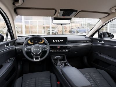 2026 Kia K5 - Photo 7