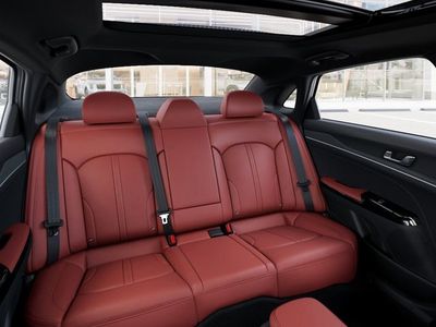 2026 Kia K5 - Photo 16