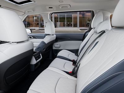 2026 Kia Carnival — photo 18 view