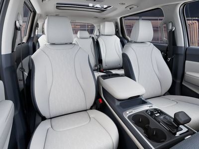 2026 Kia Carnival — photo 15 view