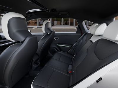 2026 Kia K4 - Photo 18