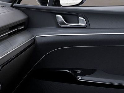 2025 Kia K5 - Photo 25