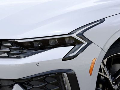 2025 Kia K5 - Photo 10